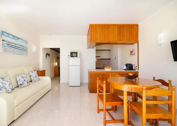 Апартаменты Rocha Seaside By Encantos Do Algarve - 406 *